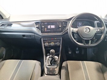 Used Volkswagen T-Roc 2019 for sale - 78126306: Photo