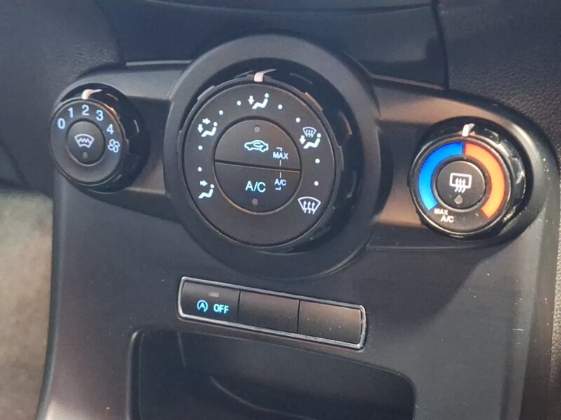 Used Ford Fiesta 2017 for sale - 76556228: Photo 17