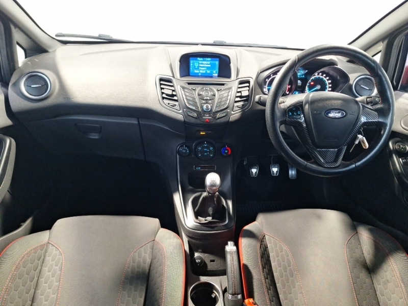 Used Ford Fiesta 2017 for sale - 76556228: Photo 2