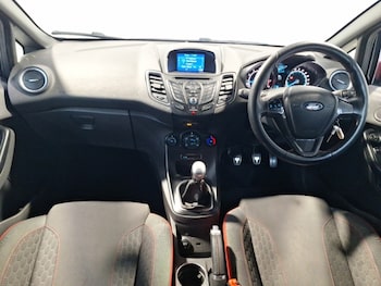 Used Ford Fiesta 2017 for sale - 76556228: Photo