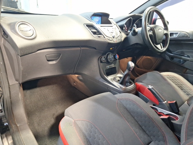 Used Ford Fiesta 2017 for sale - 76556228: Photo 5