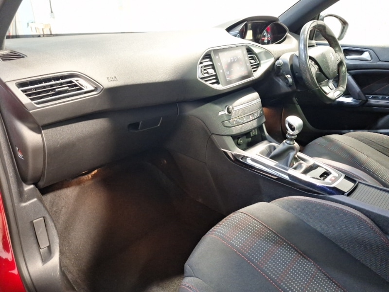 Used Peugeot 308 2018 for sale - 77563045: Photo 5