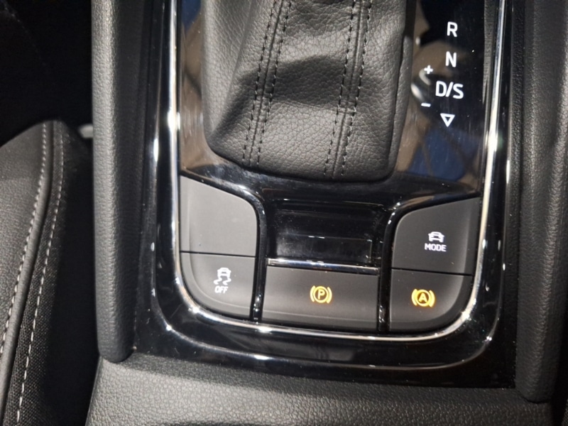 Used Skoda Karoq 2022 for sale - 77548724: Photo 16