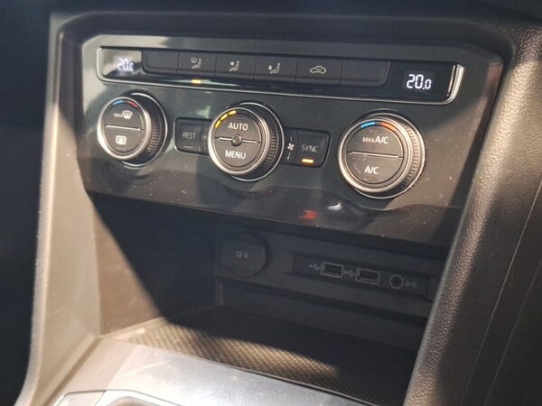 Used Volkswagen Tiguan 2018 for sale - 76135332: Photo 18