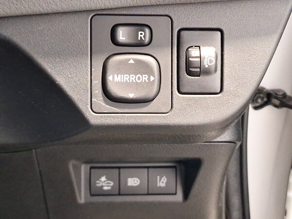 Used Toyota Yaris 2019 for sale - 76187957: Photo 18