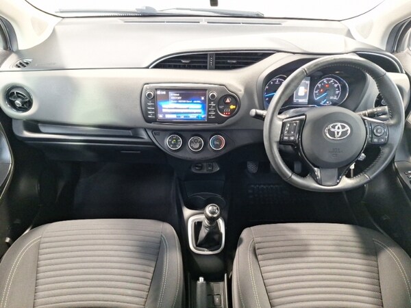 Used Toyota Yaris 2019 for sale - 76187957: Photo 2