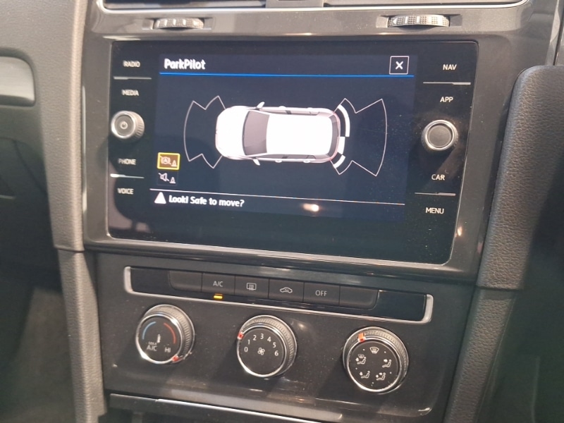 Used Volkswagen Golf 2017 for sale - 77644488: Photo 18