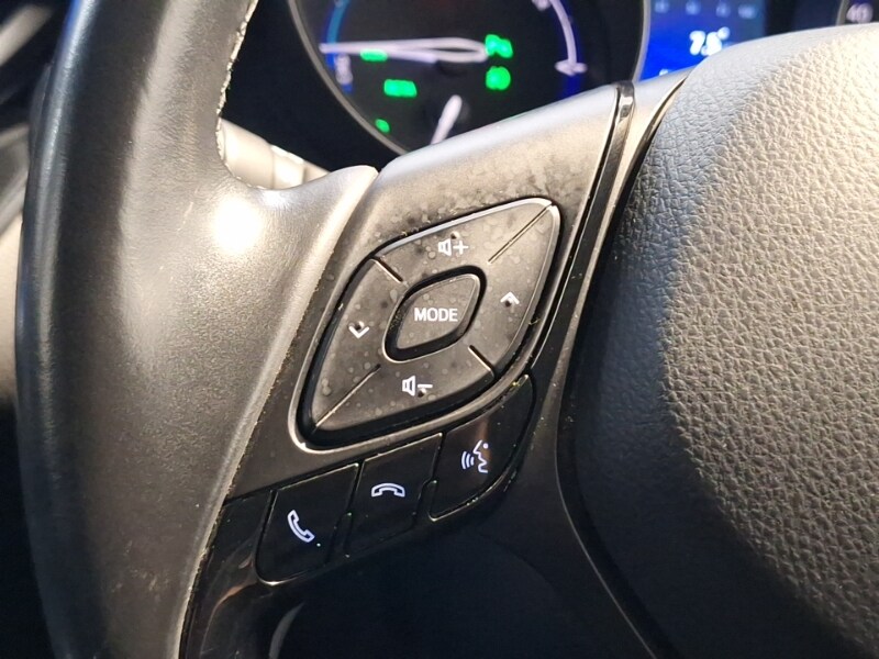 Used Toyota C-HR 2018 for sale - 77100400: Photo 16