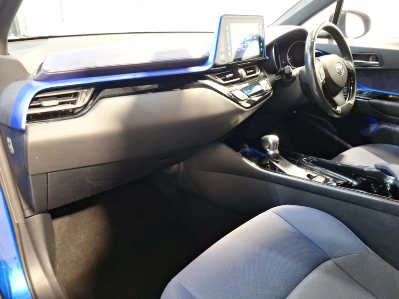 Used Toyota C-HR 2018 for sale - 77100400: Photo 5