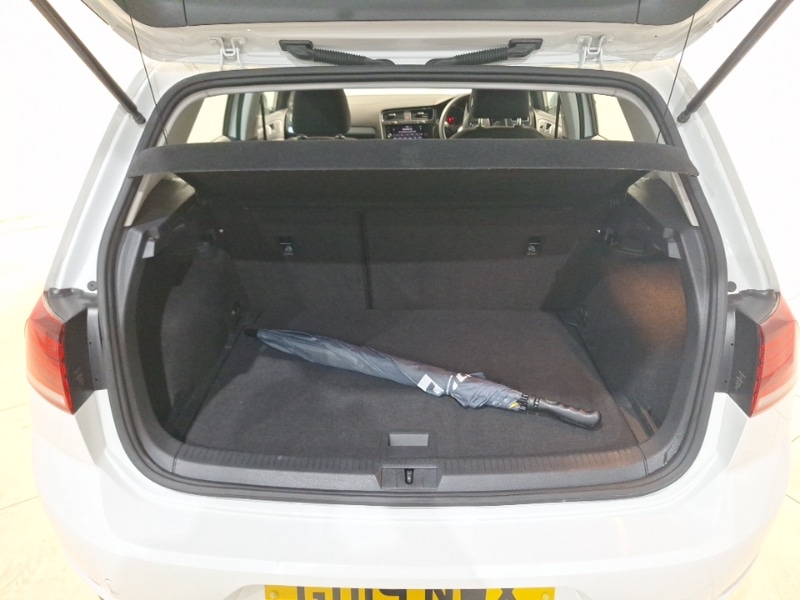 Used Volkswagen Golf 2019 for sale - 77357842: Photo 8