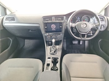 Used Volkswagen Golf 2017 for sale - 78816458: Photo
