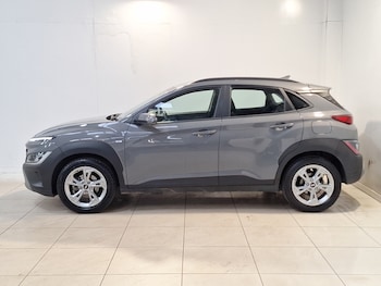 Used Hyundai KONA 2022 for sale - 77702205: Photo