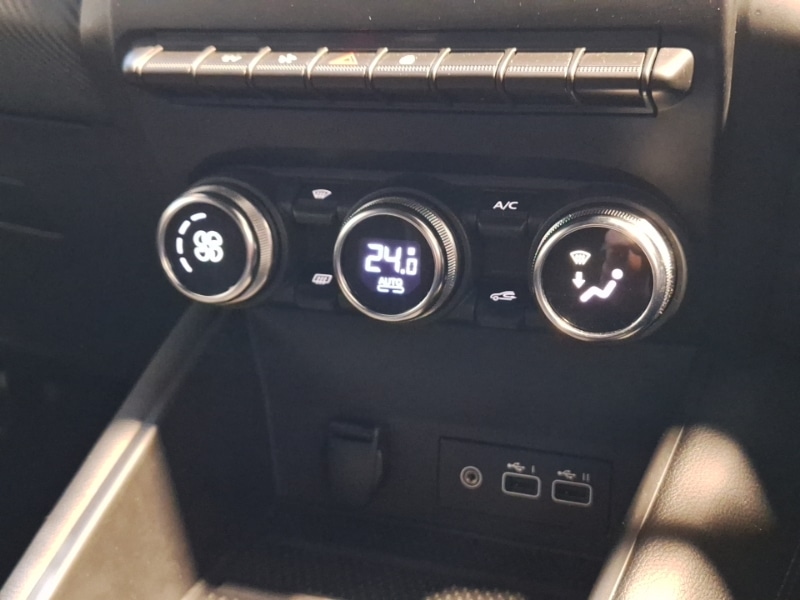 Used Renault Captur 2024 for sale - 77178460: Photo 19