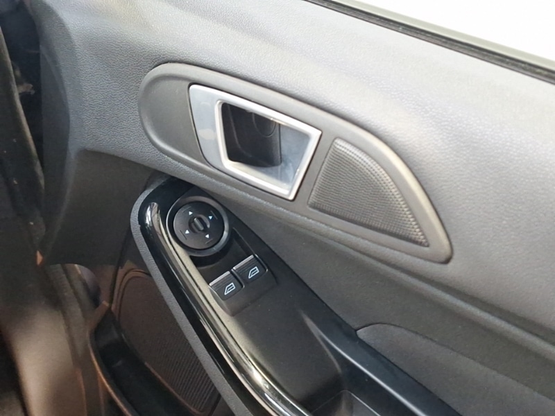 Used Ford Fiesta 2015 for sale - 77947758: Photo 14
