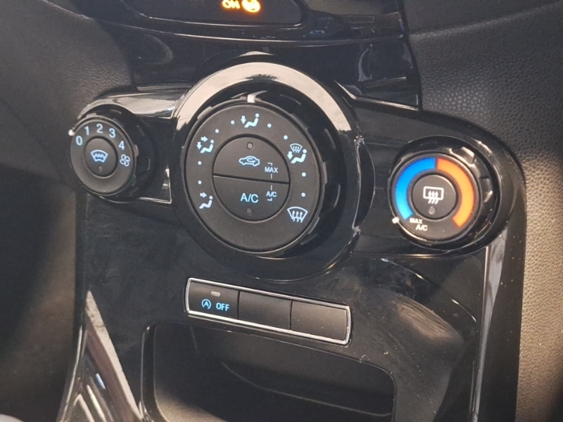 Used Ford Fiesta 2015 for sale - 77947758: Photo 17