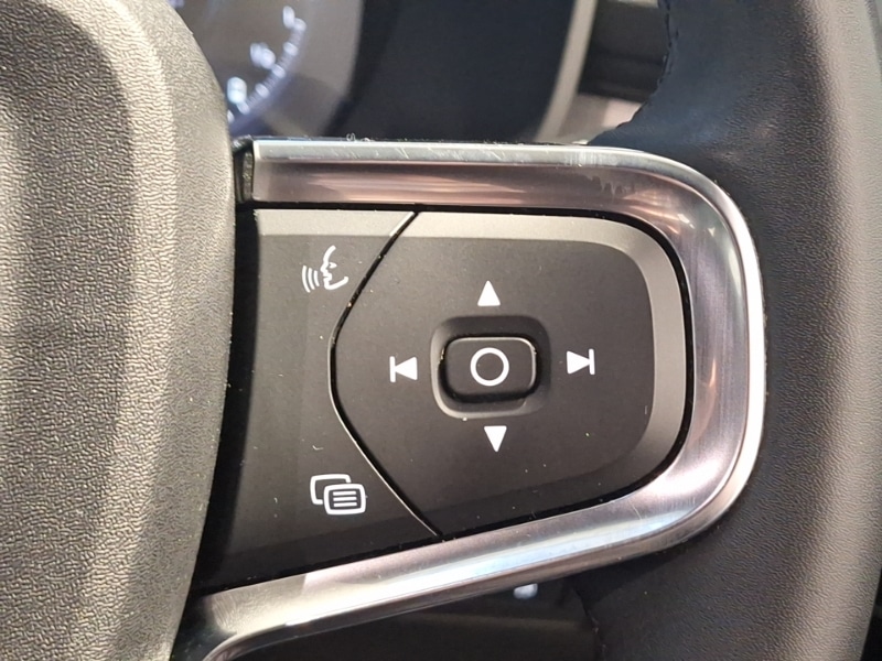 Used Volvo XC40 2023 for sale - 78079931: Photo 16