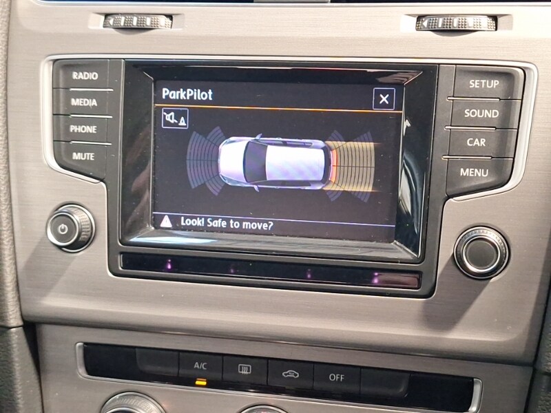 Used Volkswagen Golf 2014 for sale - 76695766: Photo 10