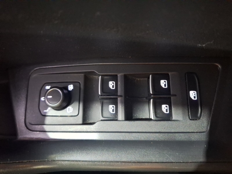 Used Volkswagen T-Roc 2019 for sale - 76518921: Photo 14