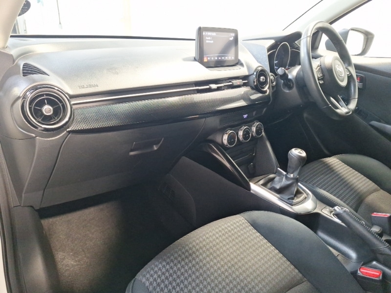 Used Mazda Mazda2 2017 for sale - 76478670: Photo 5