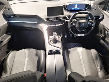 Used Peugeot 5008 2019 for sale - 76343484: Photo