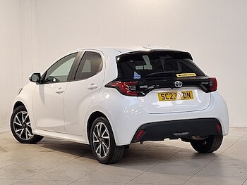 Used Toyota Yaris 2023 for sale - 75768104: Photo