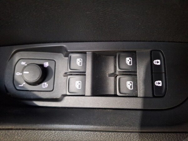 Used Skoda Karoq 2024 for sale - 76258425: Photo 14