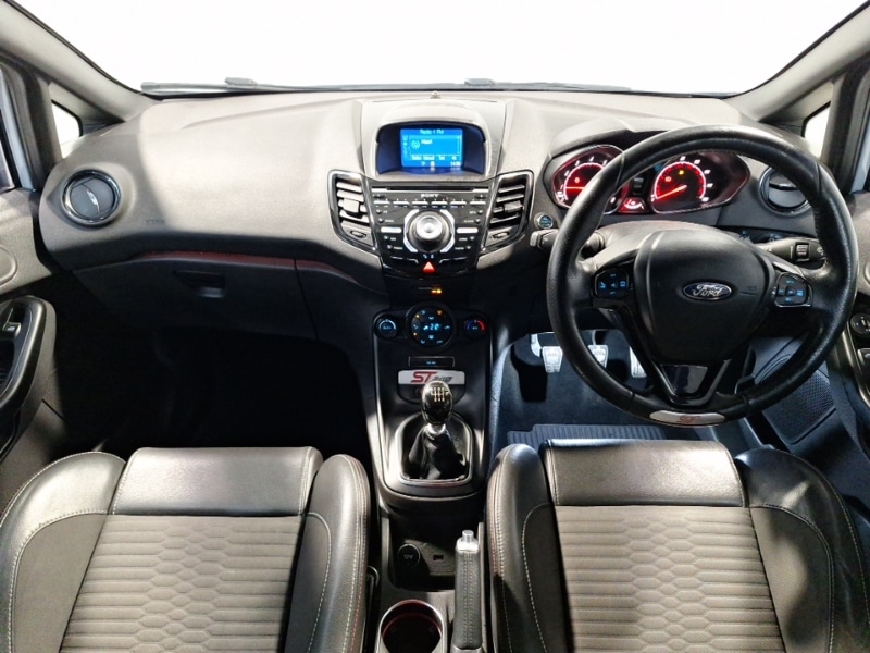 Used Ford Fiesta 2016 for sale - 77815423: Photo 2