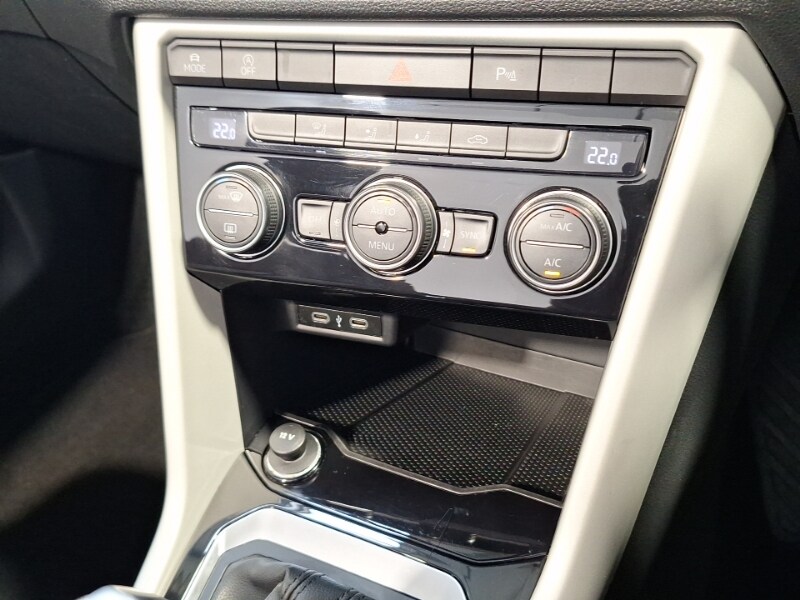 Used Volkswagen T-Roc 2021 for sale - 77573445: Photo 18