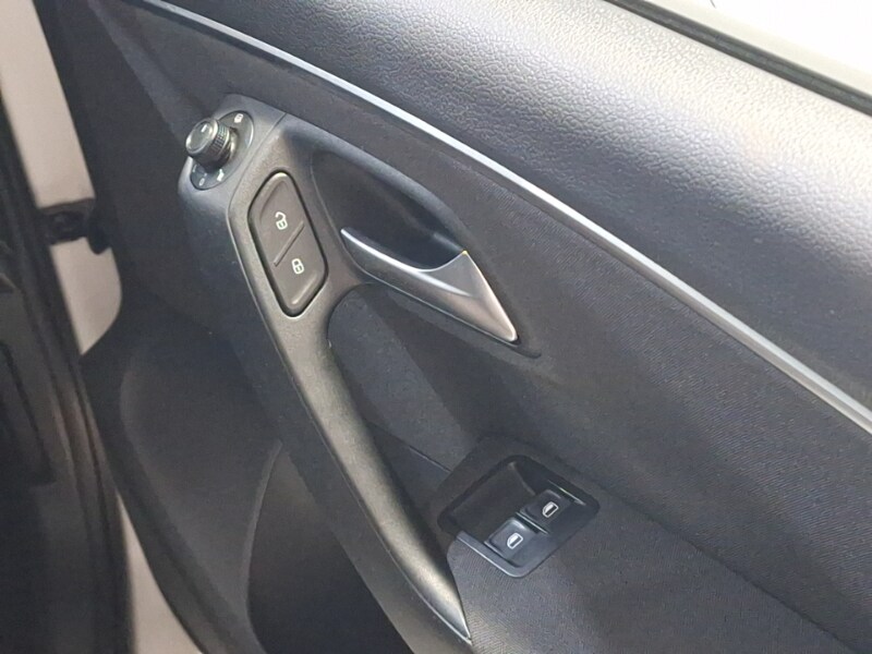 Used Volkswagen Polo 2014 for sale - 77682315: Photo 14