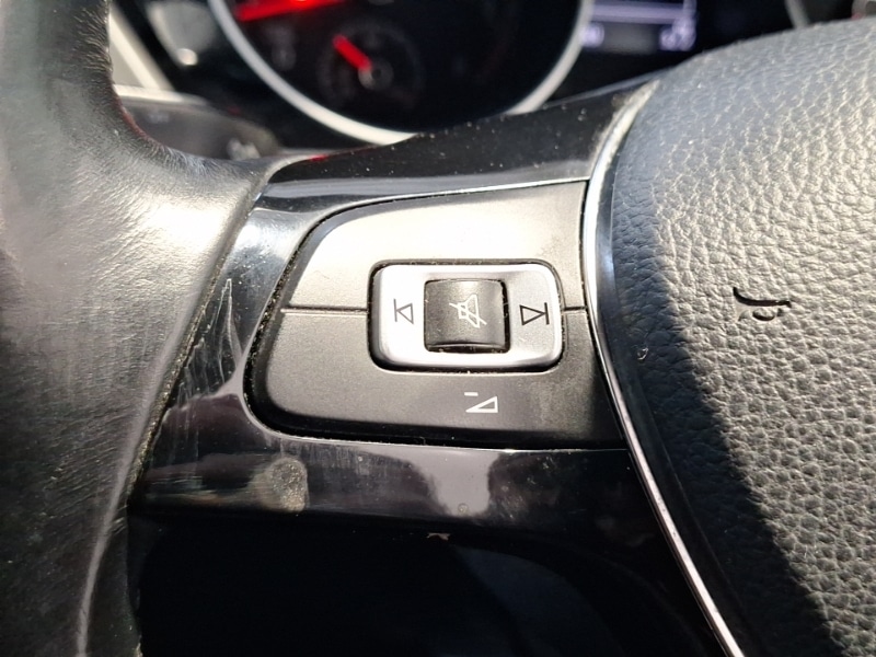 Used Volkswagen Touran 2016 for sale - 77716686: Photo 16