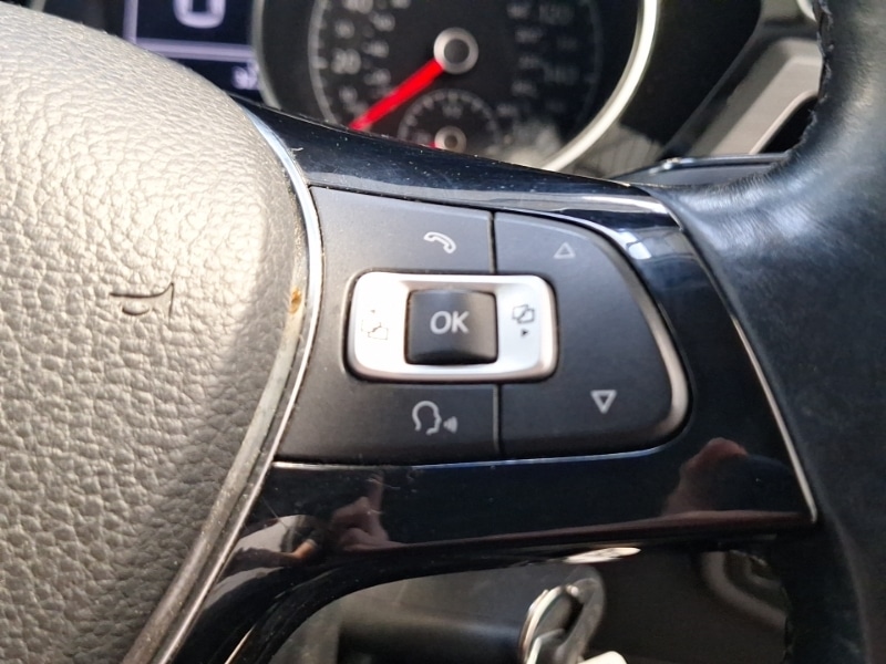 Used Volkswagen Touran 2016 for sale - 77716686: Photo 17