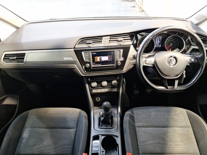 Used Volkswagen Touran 2016 for sale - 77716686: Photo 2
