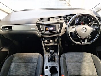 Used Volkswagen Touran 2016 for sale - 77716686: Photo