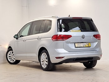 Used Volkswagen Touran 2016 for sale - 77716686: Photo