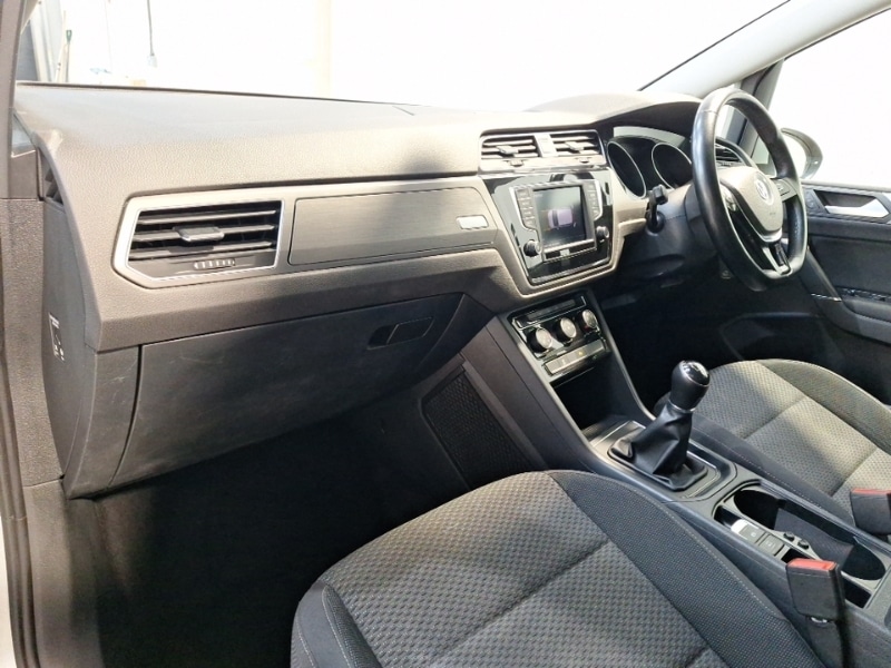 Used Volkswagen Touran 2016 for sale - 77716686: Photo 5