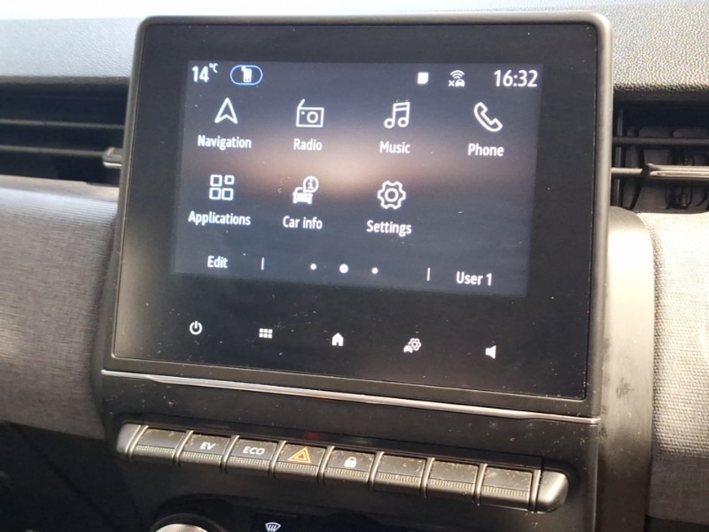 Used Renault Clio 2024 for sale - 77495394: Photo 10