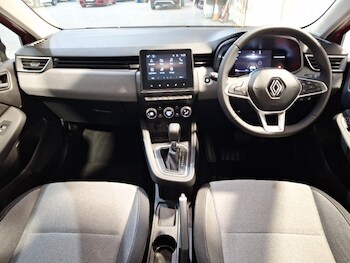 Used Renault Clio 2024 for sale - 77495394: Photo