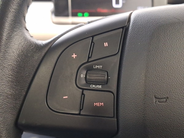 Used Citroen C4 Cactus 2018 for sale - 76308991: Photo 16