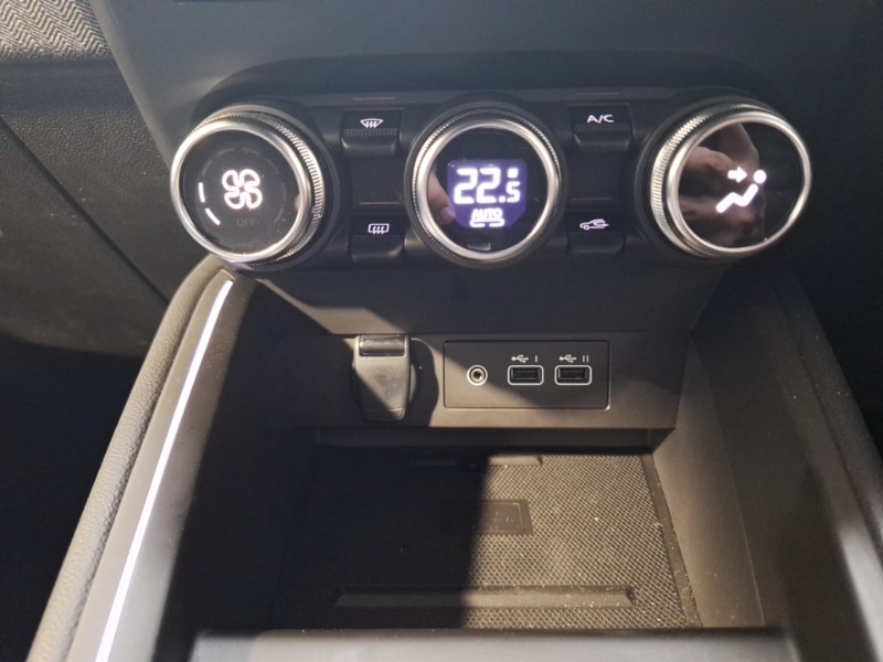 Used Renault Clio 2025 for sale - 76301710: Photo 19