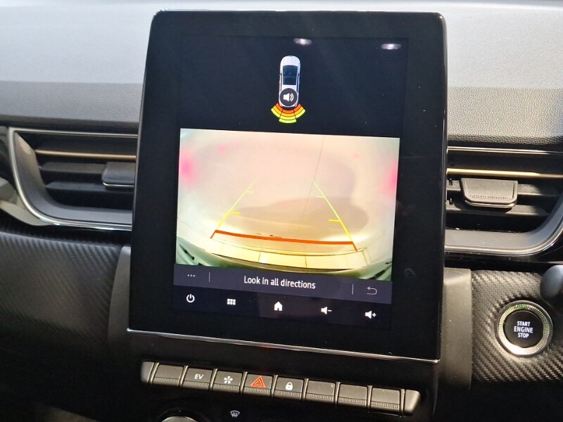 Used Renault Captur 2023 for sale - 77352632: Photo 10