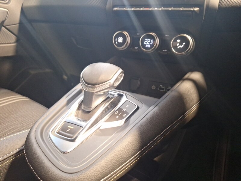 Used Renault Captur 2023 for sale - 77352632: Photo 11