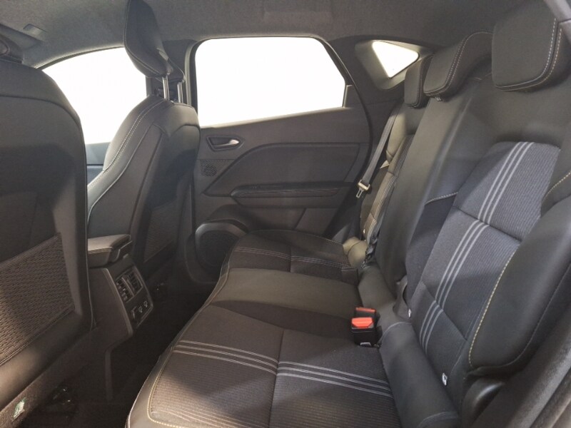 Used Renault Captur 2023 for sale - 77352632: Photo 6