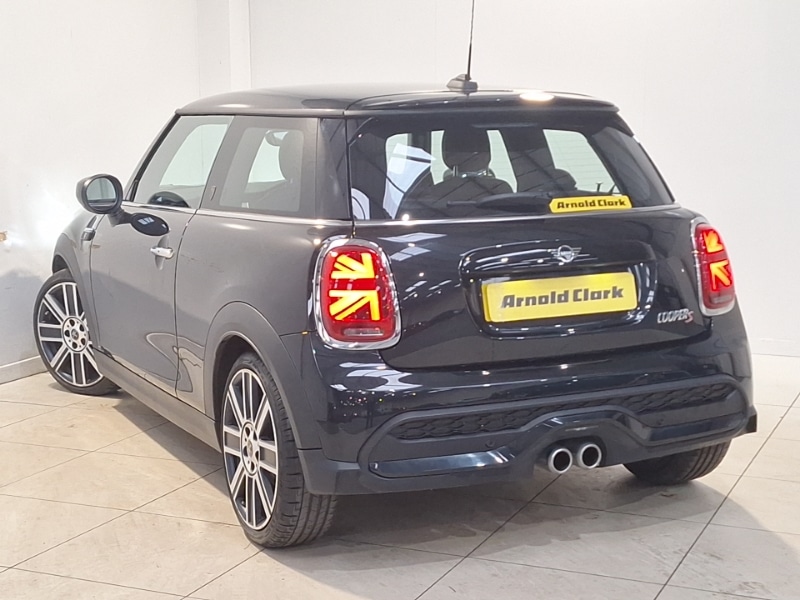 Used MINI Cooper 2022 for sale - 76970208: Photo 3