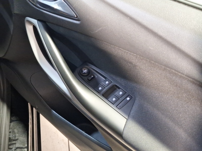 Used Vauxhall Astra 2017 for sale - 76860374: Photo 14