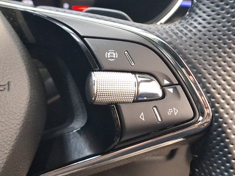 Used Skoda Superb 2023 for sale - 76343626: Photo 16