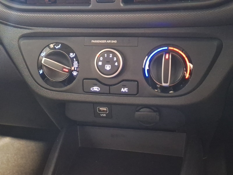 Used Hyundai i10 2023 for sale - 77424302: Photo 18