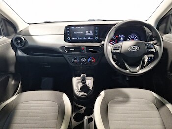 Used Hyundai i10 2023 for sale - 77424302: Photo