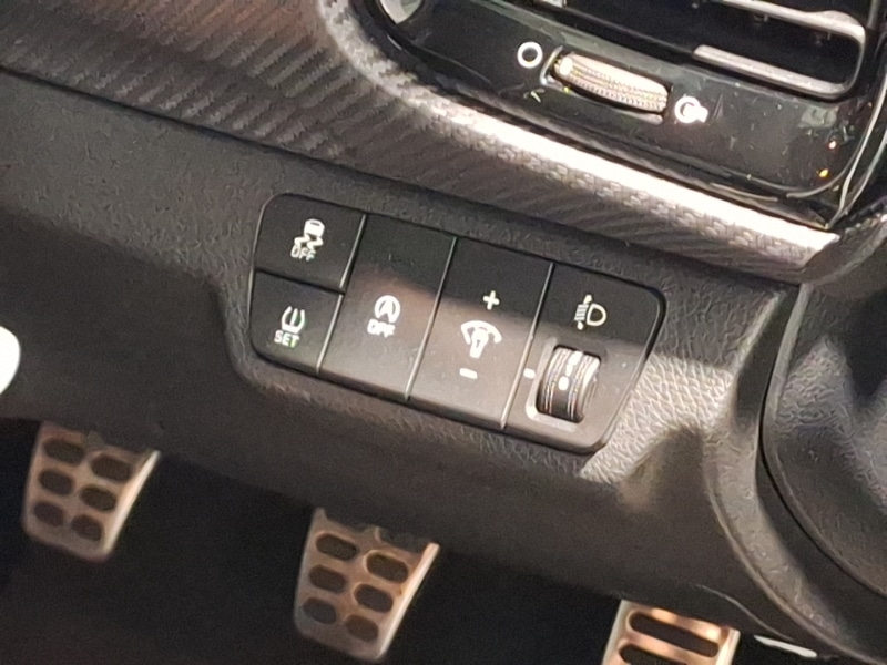 Used Kia Stonic 2022 for sale - 76864618: Photo 15