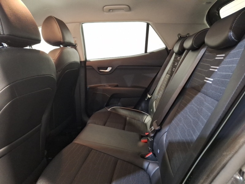 Used Kia Stonic 2022 for sale - 76864618: Photo 6