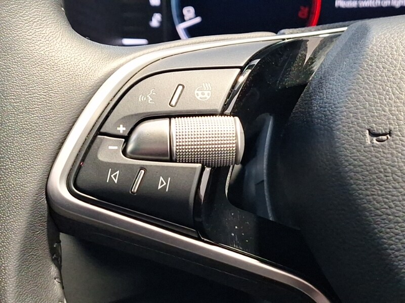 Used Skoda Karoq 2024 for sale - 77580152: Photo 16